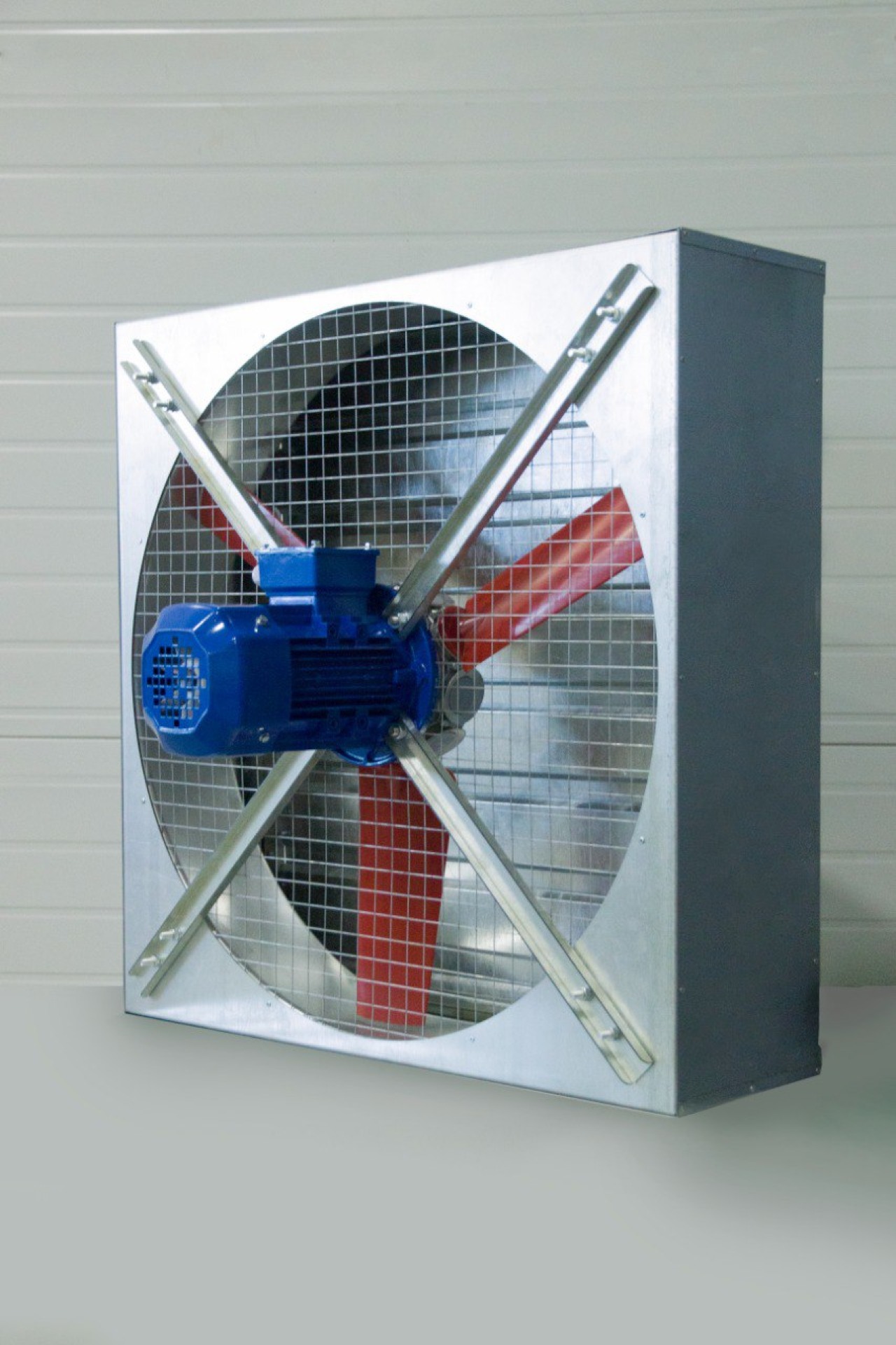 Вентилятор с инерционной решеткой КС800-0,75-6-3/9-45-ЗАКВ840Х250РИ